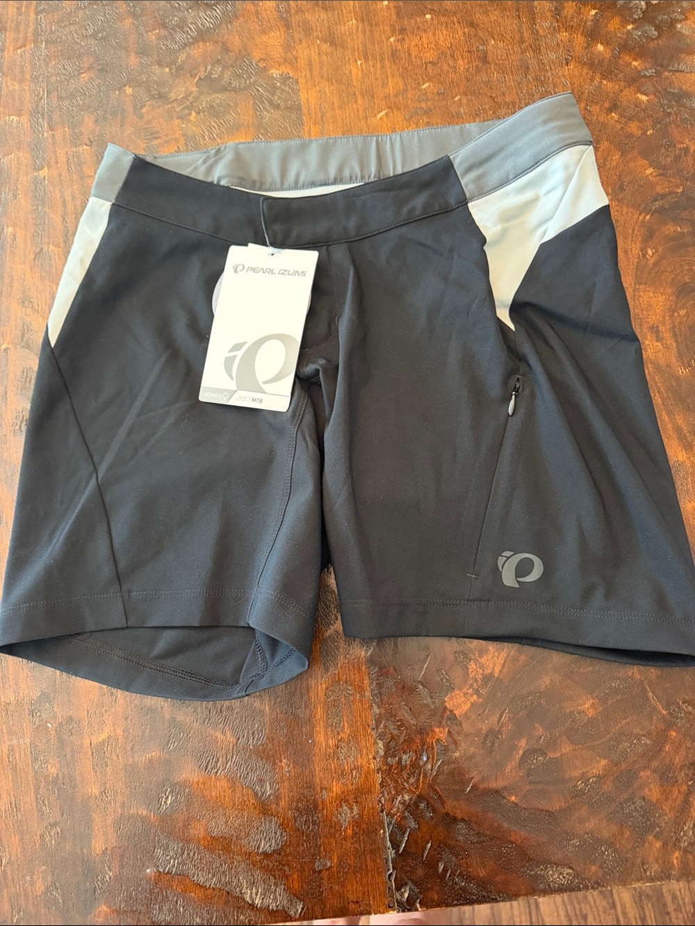 Pearl Izumi Canton Women’s Mountain Bike Shorts.